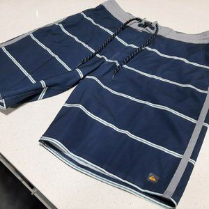 Quiksilver Waterman Boardshorts, Men's size 30, Navy Blue Striped Surf Ocean